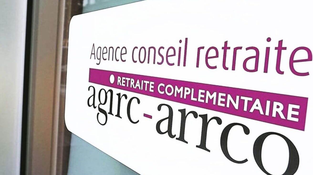 400 000 retraités menacés : l’Agirc-Arrco va bloquer leur pension sans réponse à cette convocation bancaire