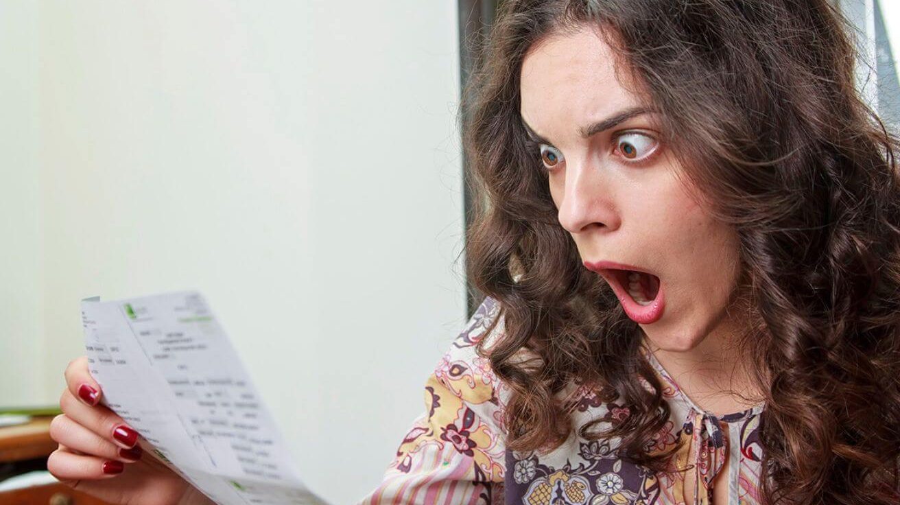 Ni le chauffage, ni le four : cet équipement consomme autant que 15 frigos (et ce n’est pas le lave-linge)