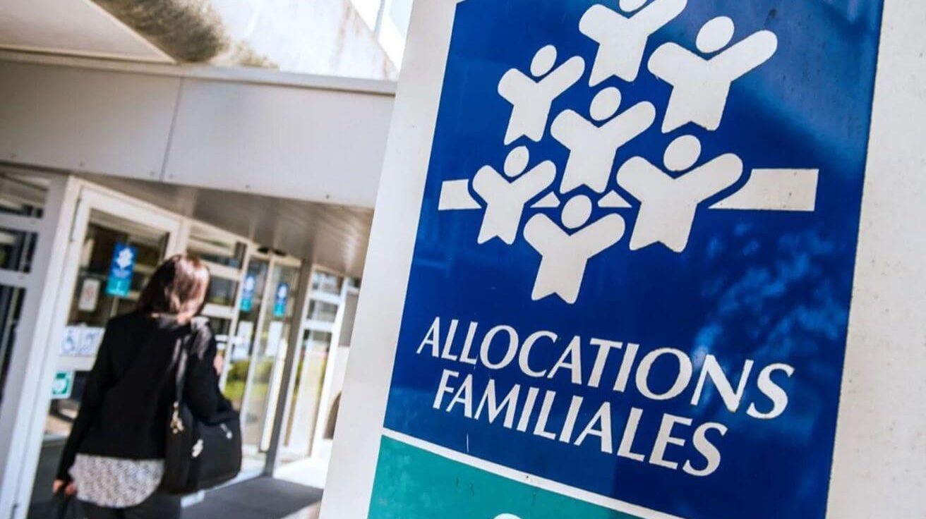 Prime de Noël 2025 : voici ce qu’il faut connaître sur cette aide de la Caf