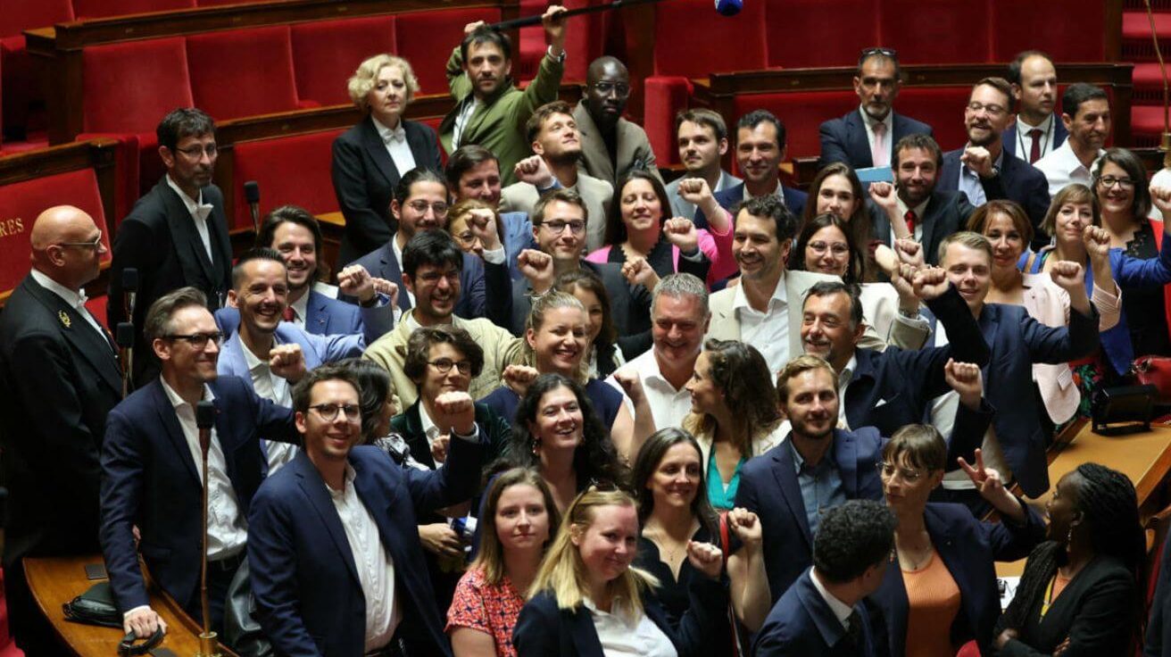 Succession : ce nouveau vote des députés transforme tout pour les enfants du conjoint ou du partenaire de Pacs